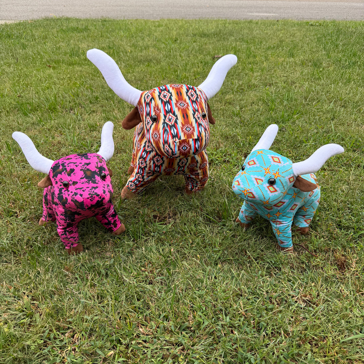 Western Farm Pal Plush Longhorn – Aztec & Cowhide Prints